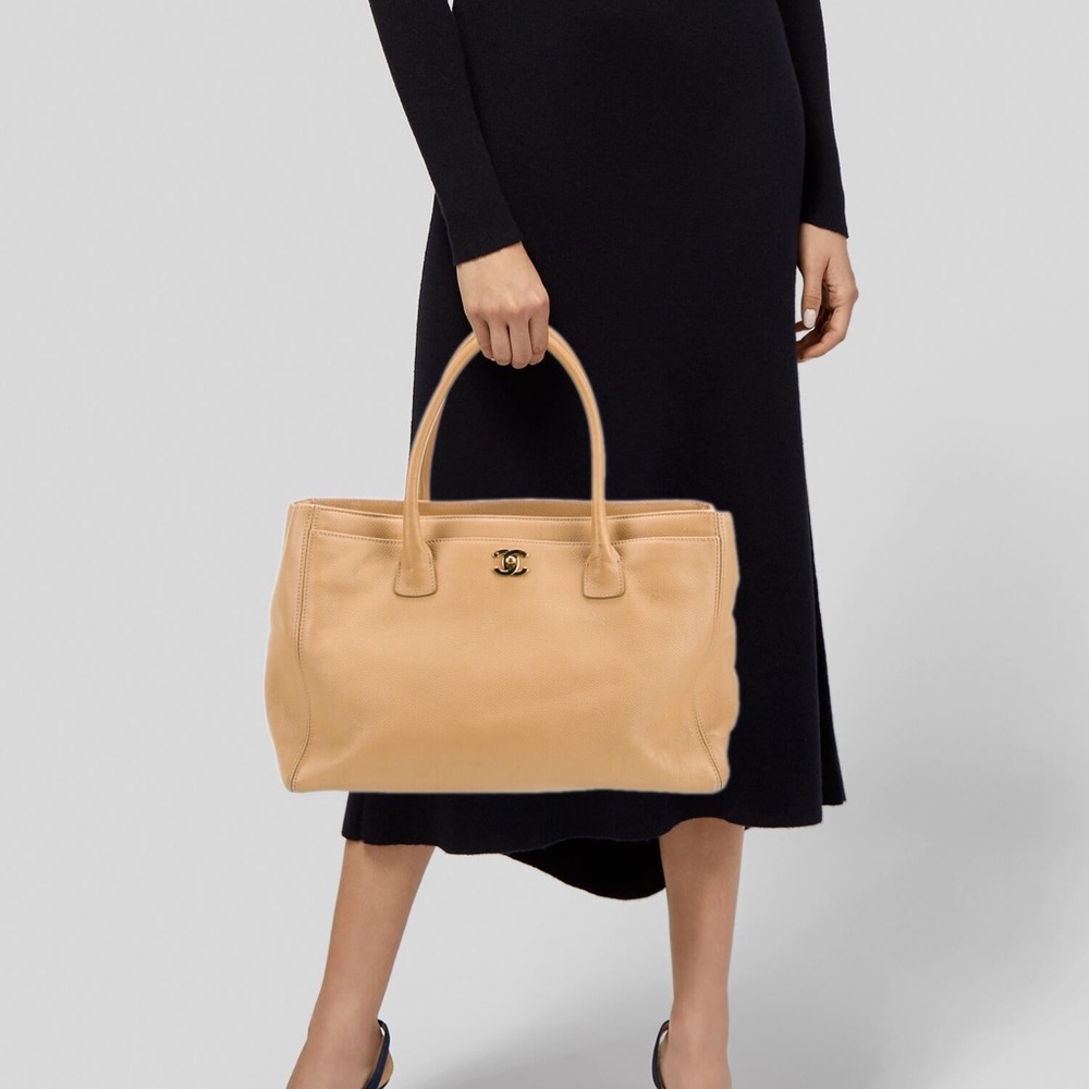 Reserved- Vintage CHANEL Cerf Exec Tote Bag 24k Gold work bag - Picture 3 of 17